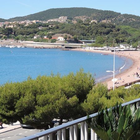 Emplacement Privilegie Pour Ce Bel Appartement Saint-Raphaël المظهر الخارجي الصورة